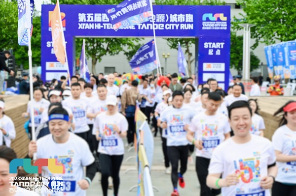 8人生就是博官网悦跑第六季.jpg